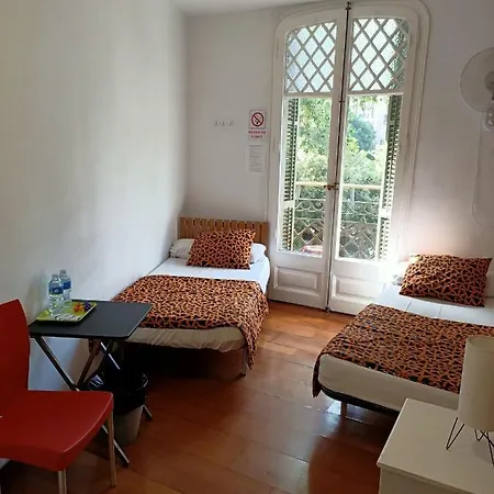 Diagonal House Hostal Barcelona