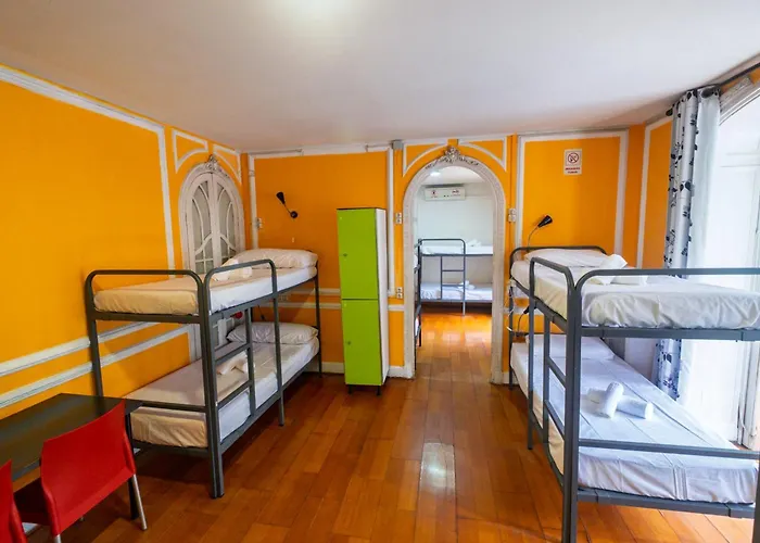 Diagonal House Vandrarhem *