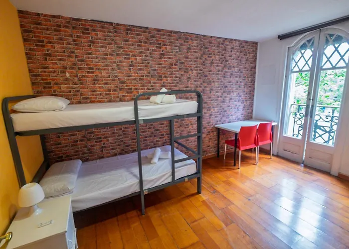 Hostel Diagonal House Barcelona