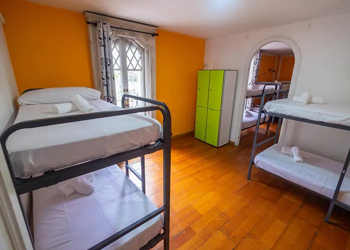 Vandrarhem Diagonal House *