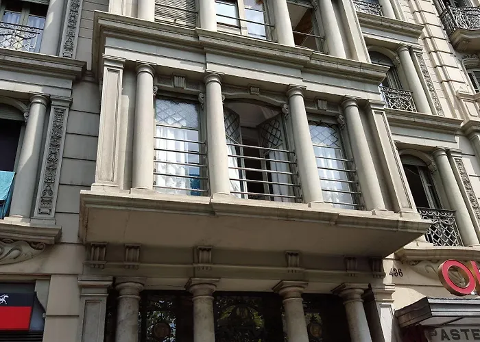 Diagonal House Hostel *