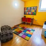 Diagonal House *