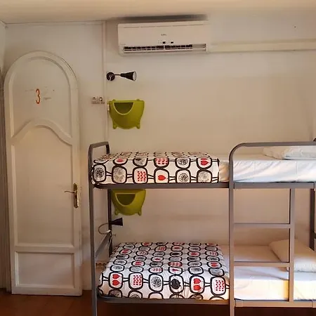 Hostel Casa Nido Diagonal Barcelona