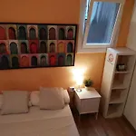 Hostel Diagonal House