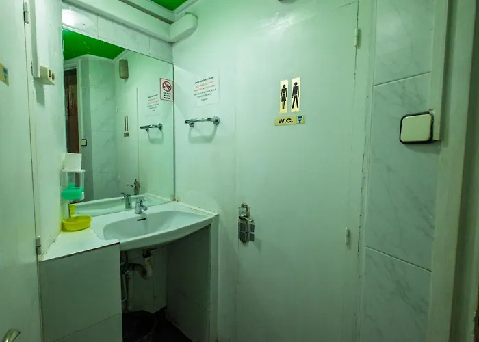 Diagonal House Hostel